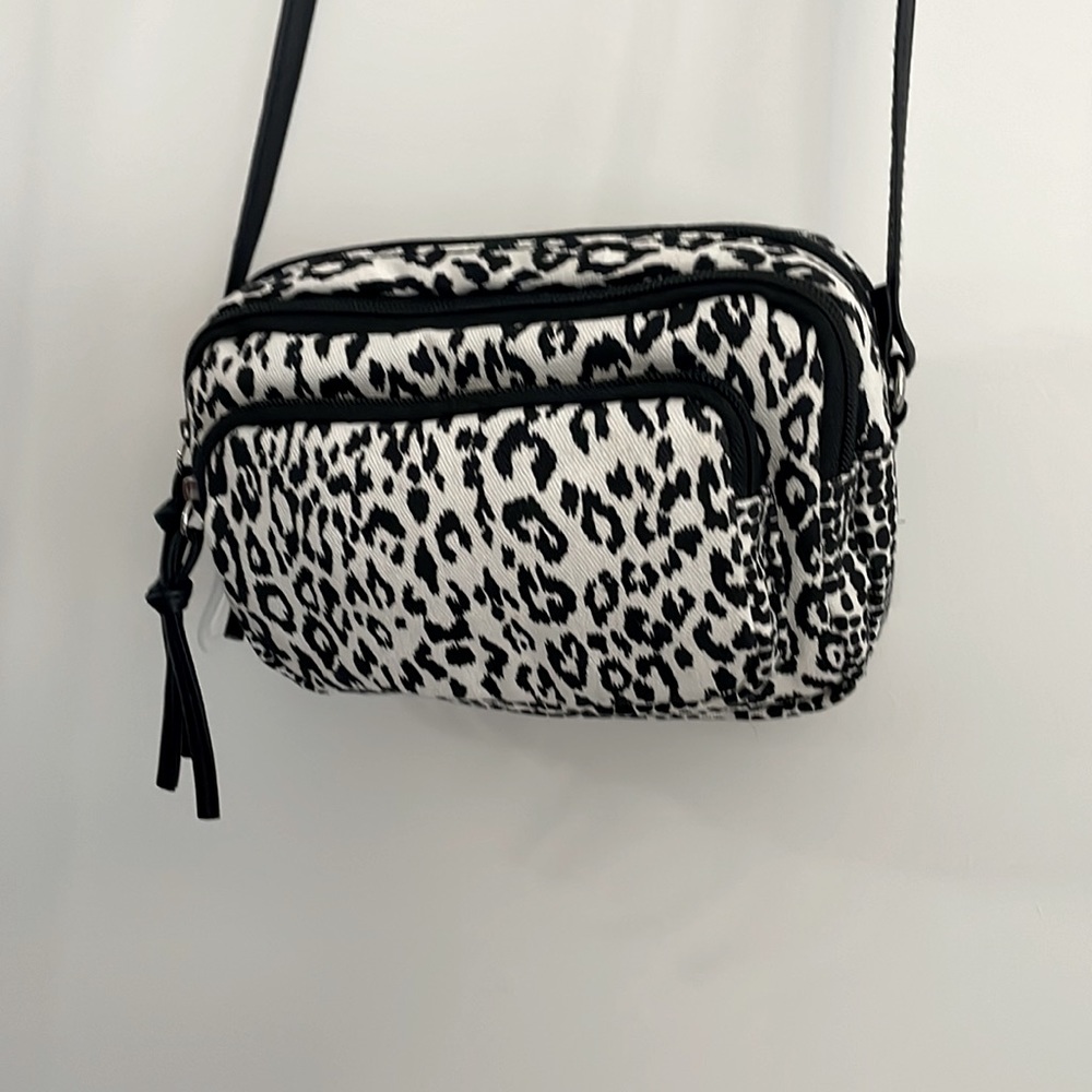 NWOT Cheetah Crossbody Bag